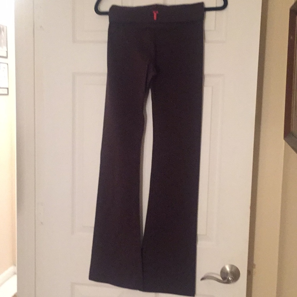 T Party NWOT brown yoga pants